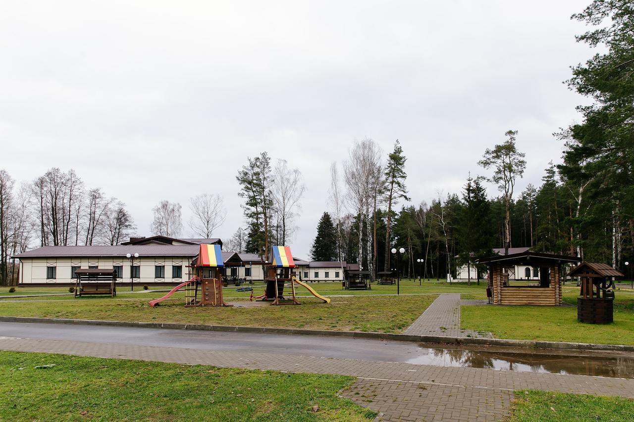 Baza Otdykha Chaika Hotel Zhodzina Exterior foto
